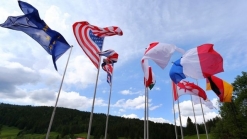 G7 leaders urged to keep severity against Russia