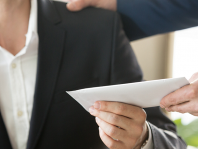 Upbit Awards 1 Million Won to Six Reporters of Fraud