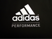 Quarterly profit of Adidas rose 30%