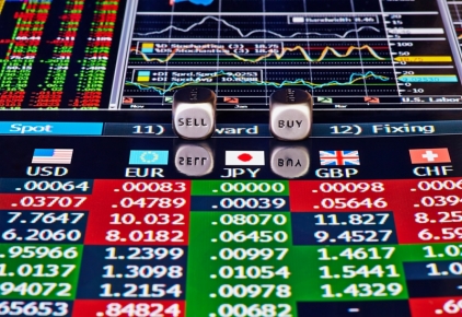 The US Dollar strengthened against the major currencies 