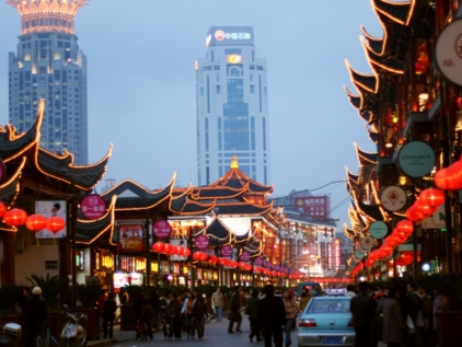 China's stock market fell after a brief recovery