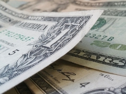 Dollar fell to 7-month lows