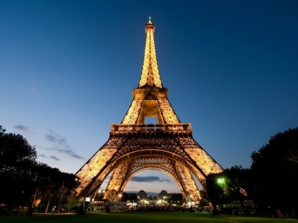 France's stock market closed mixed; CAC 40 added 0.04%